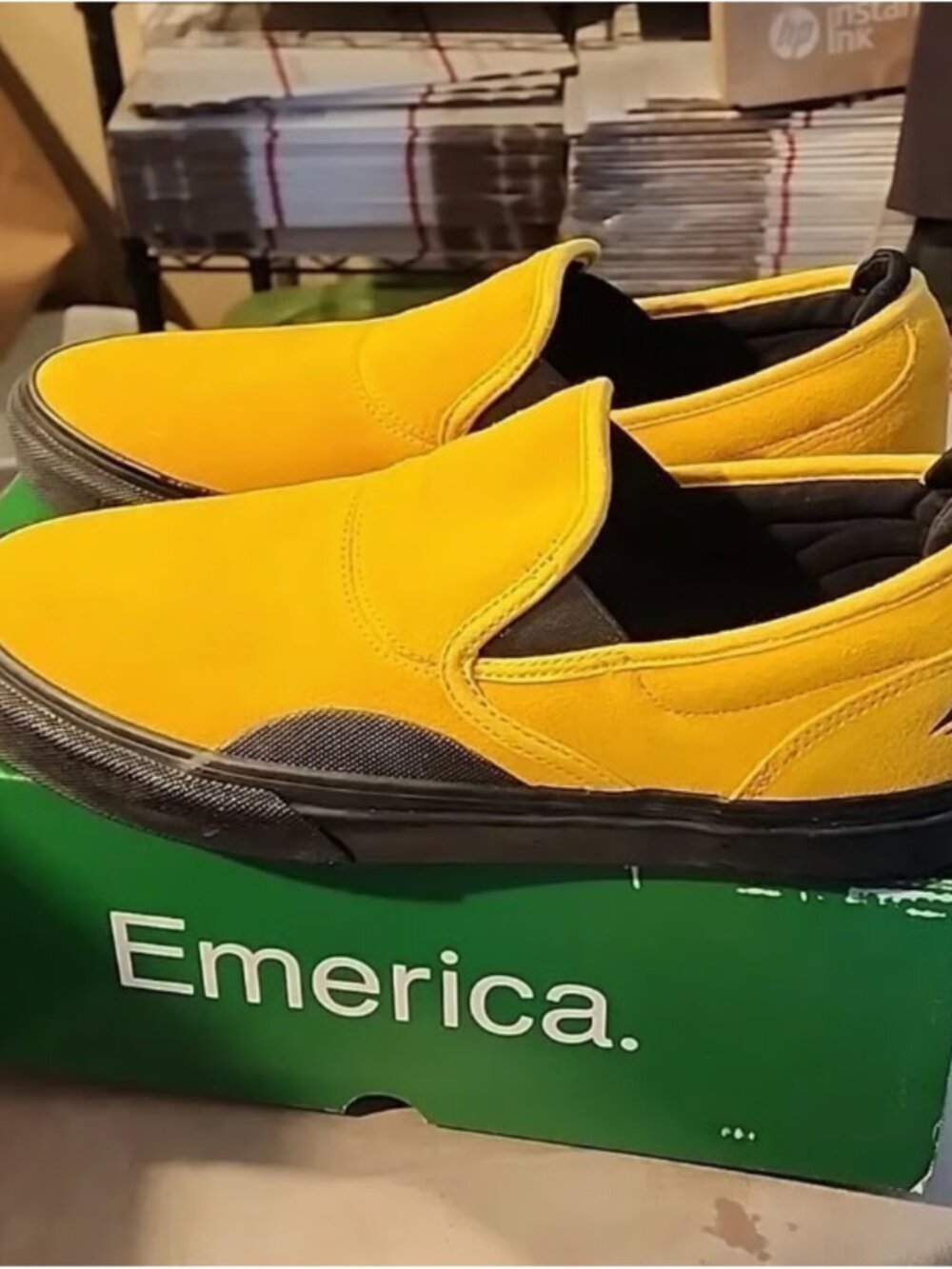 Emerica Wino G6 Slip On Shoes Yellow Gold Suede Canvas - Size 10